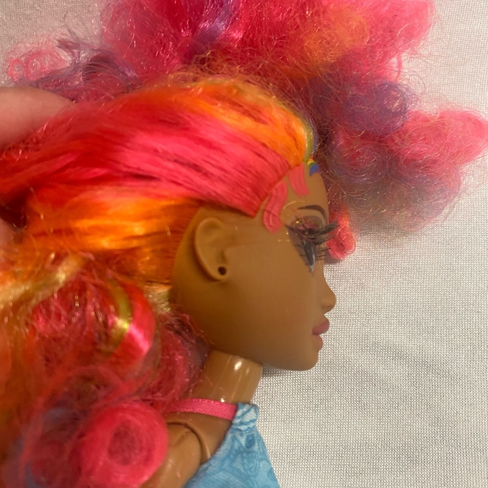 Rainbow High Rockstars Carmen Major Doll - Picture 3 of 8